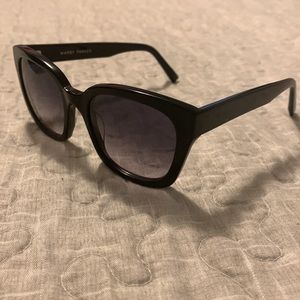 Warby Parker Aubrey sunglasses narrow (never worn!)